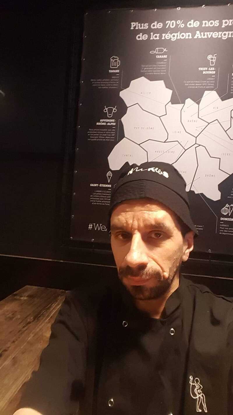 319088596_10228850839398709_1419936457621429538_n