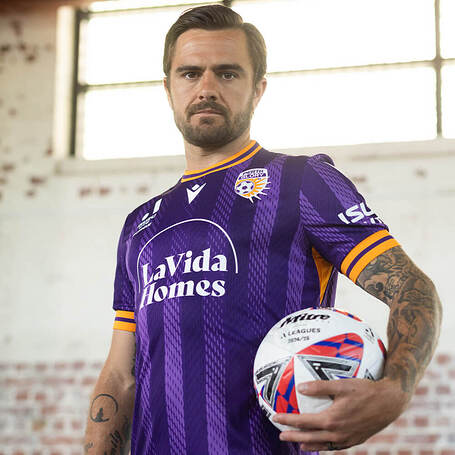 3267_perth_glory_24_25_macron_home_kit_e
