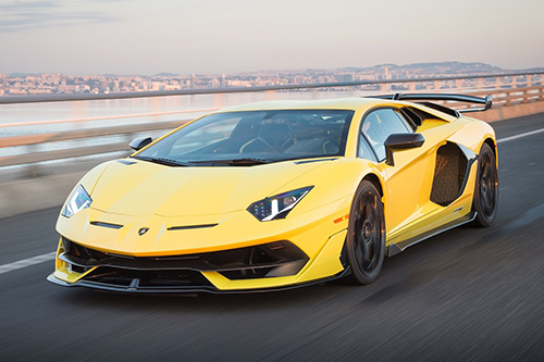lamborghini-aventador