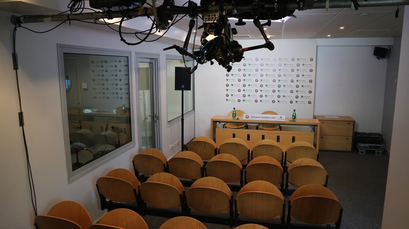 petite salle de conférence de presse